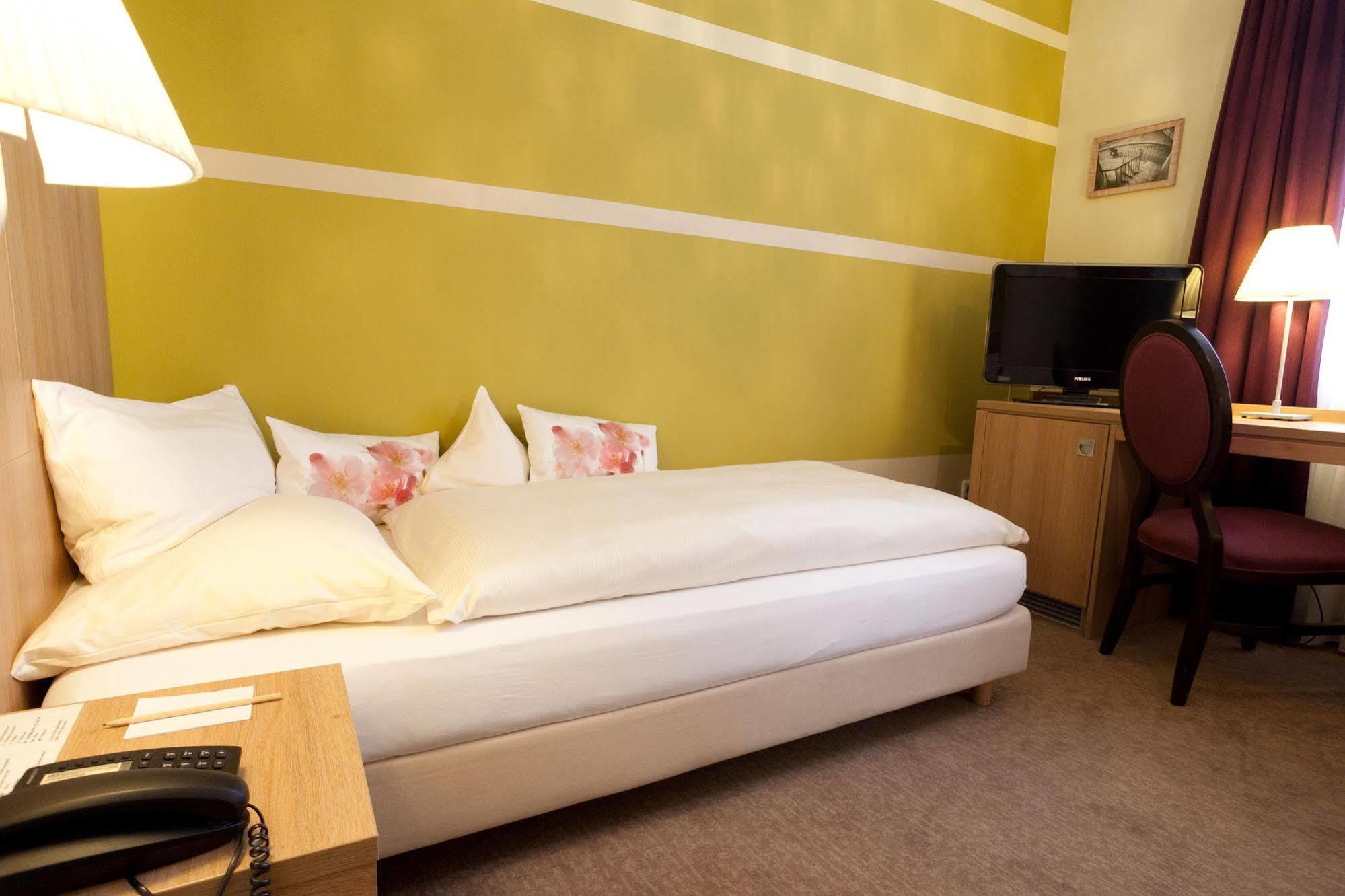 Hotel Schepers Гронау Екстериор снимка