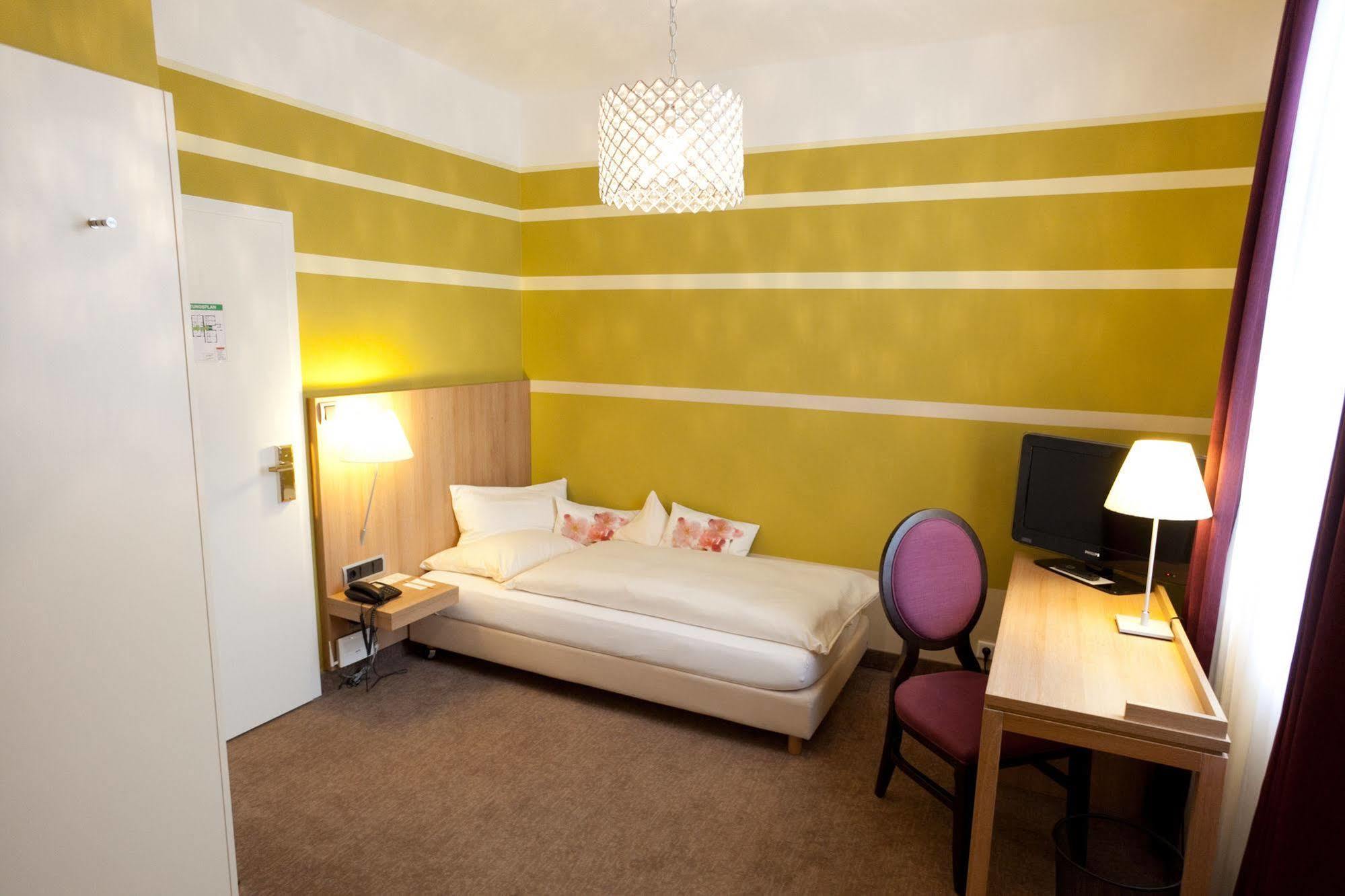 Hotel Schepers Гронау Екстериор снимка